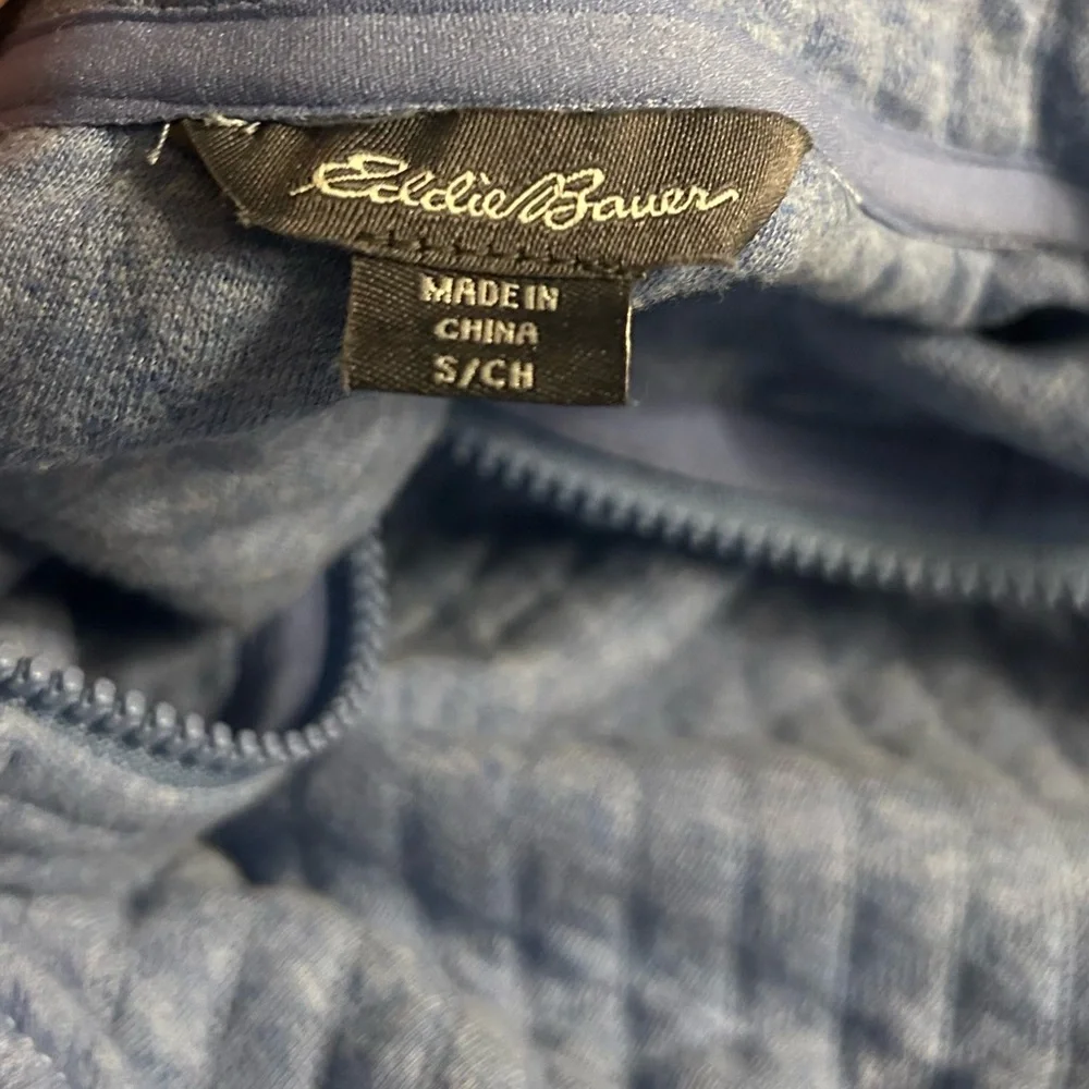 Eddie Bauer Quilted Half-Zip in Blue - Picture 2 of 12
